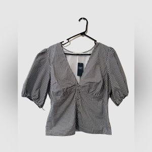 Abercrombie black and white puff sleeve blouse